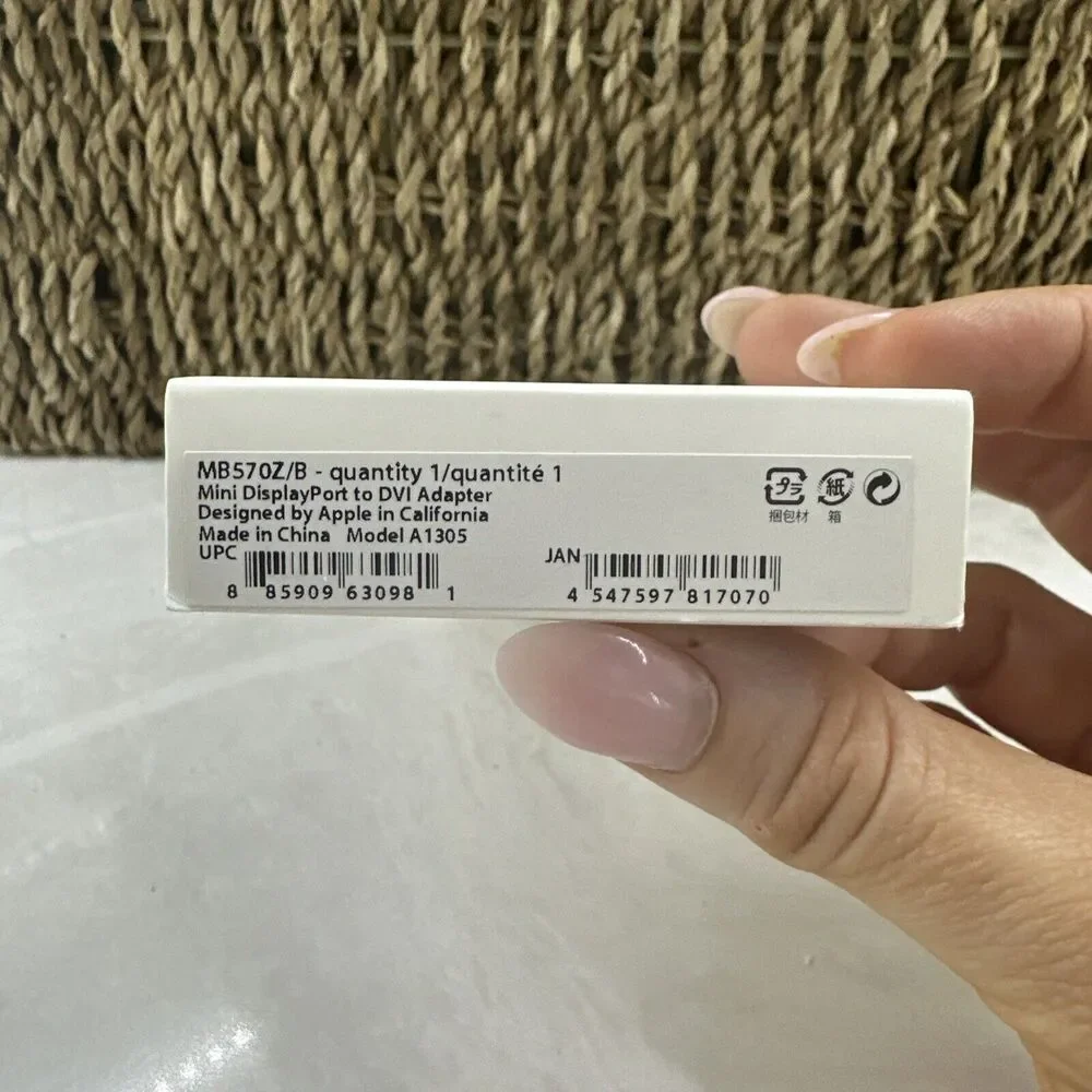 Genuine New Sealed Apple A1305 Mini DisplayPort to DVI Adapter MB570Z/B